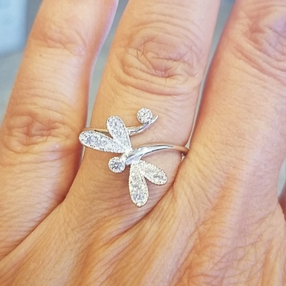 14k white gold plated dragonfly Ring size 7.5